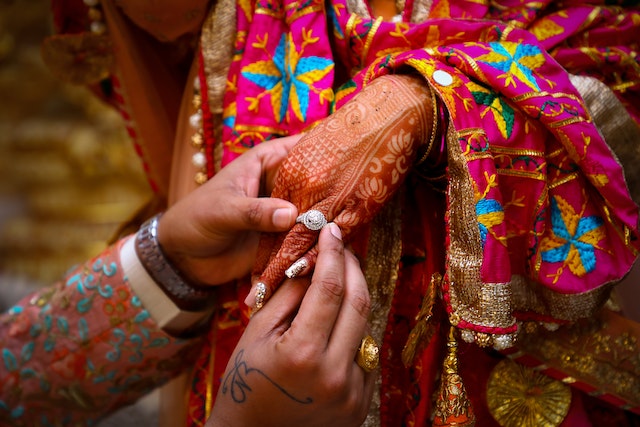 Tips for Creating an Eye-Catching Matrimonial Profile